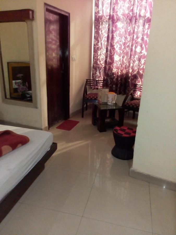 Star International Hotel New Delhi Eksteriør billede